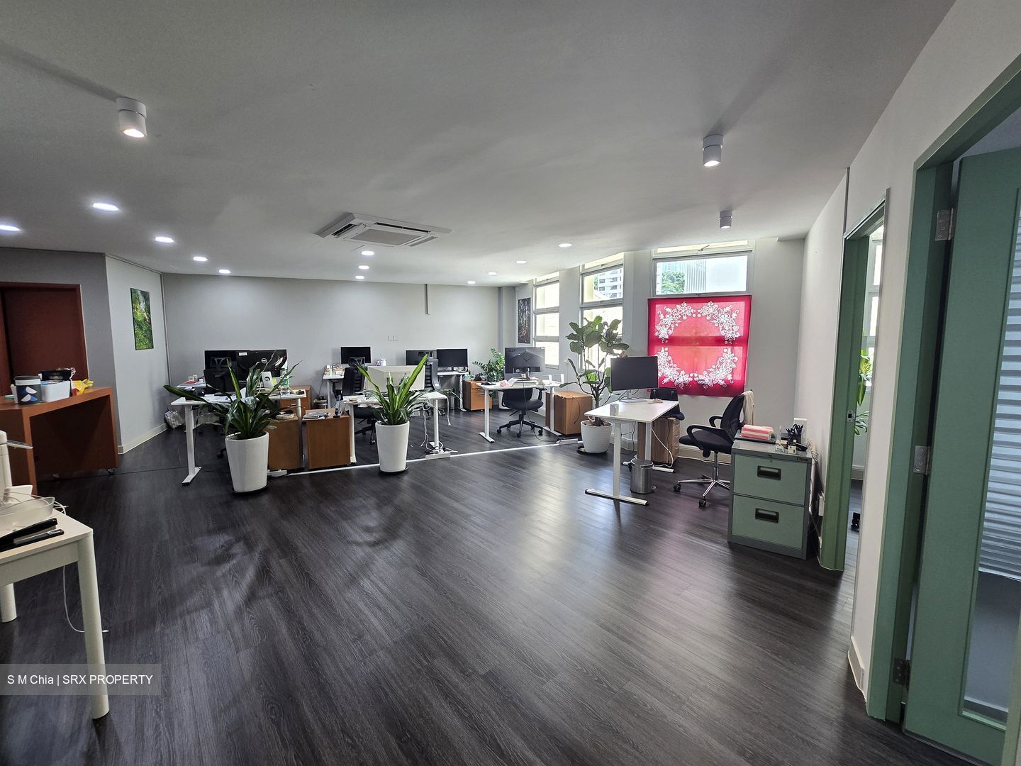 Tank Road (D9), Office #572529201